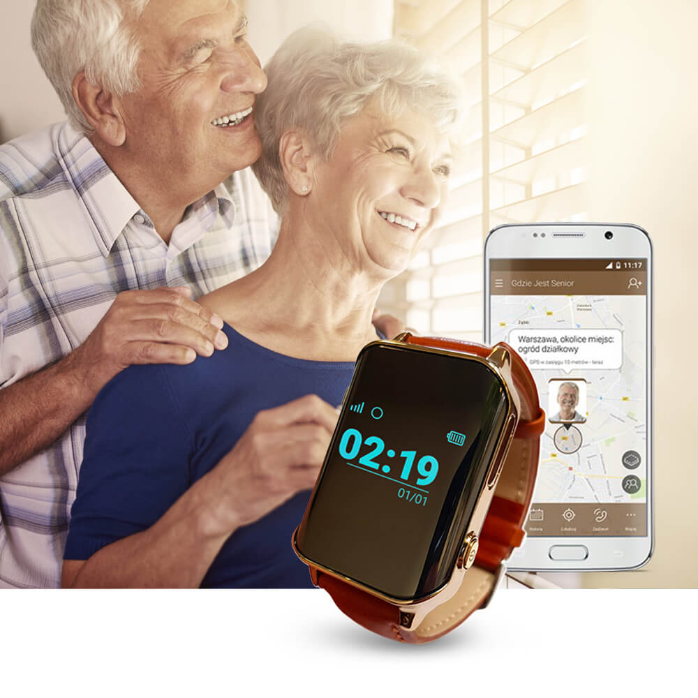 Zegarek GPS dla seniora z aplikacją, czyli zdjęcie smartwatcha GPS dla osoby starszej z brązowym paskiem i włączonym wyświetlaczem z godziną 2:19 oraz telefon komórkowy ze screenem z aplikacji z mapą, na której podana jest lokalizacja starszego mężczyzny